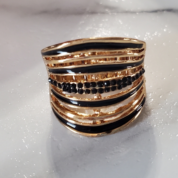 Gold Tone & Black Jewels Stretch Band Ring Stack Look  💥3 for $24💥 - Picture 3 of 16